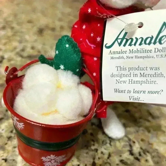 Annalee Christmas Mouse with Bucket of Snowballs 6” NWT 2006 - Picture 6 of 6